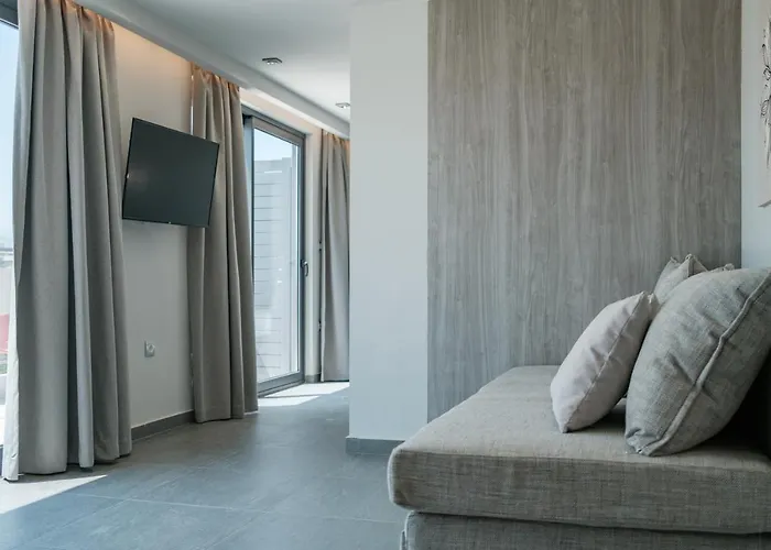 Sky-high Penthouse W. Stunning Views - 02 Apartament Chania (Crete)